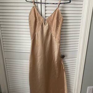 Marilyn Monroe Tan Lace Chemise